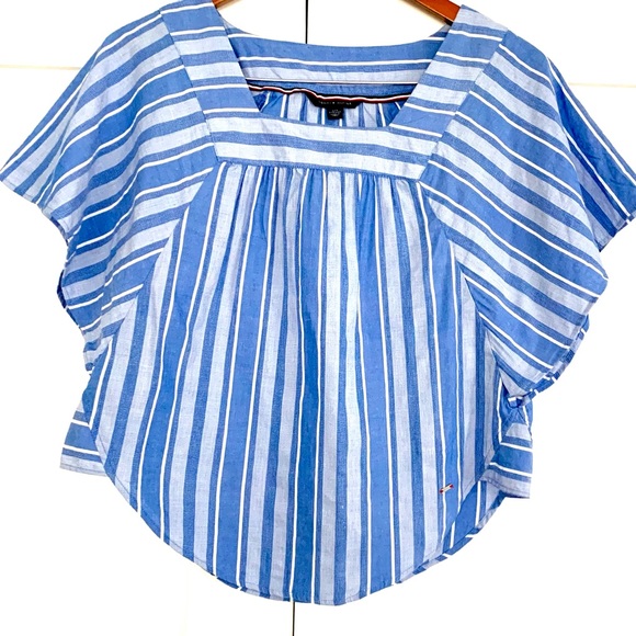 Tommy Hilfiger Tops - TOMMY HILFIGER SEATED FIT RAINBOW STRIPE